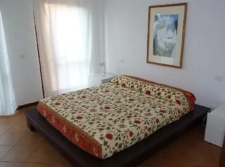 Experia מלון